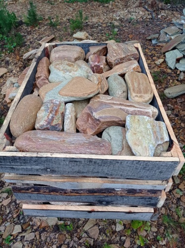 Златолит жёлтый, жёлто-зелёный глыбки и валуны для ланшафтного дизайна купить в Обнинску