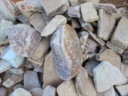 Златолит жёлтый, жёлто-зелёный глыбки и валуны для ланшафтного дизайна купить в Обнинску