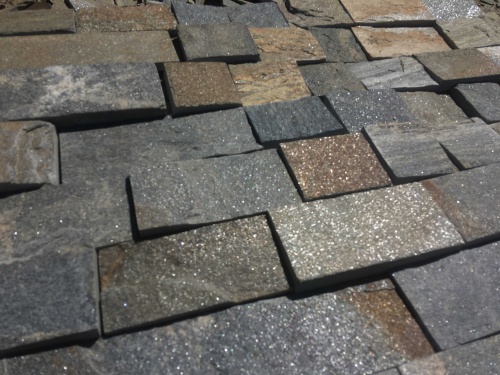 Плитка пилёная златолит Уральский для цоколя, отмостки купить в Обнинску