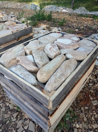 Златолит жёлтый, жёлто-зелёный глыбки и валуны для ланшафтного дизайна купить в Обнинску