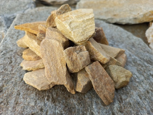 Златолит жёлтый декоративная каменная крошка купить в Обнинску