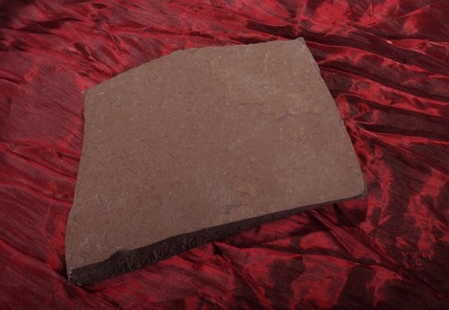 Плитняк лемезит бордовый для цоколя 1,5-2 см купить в Обнинску