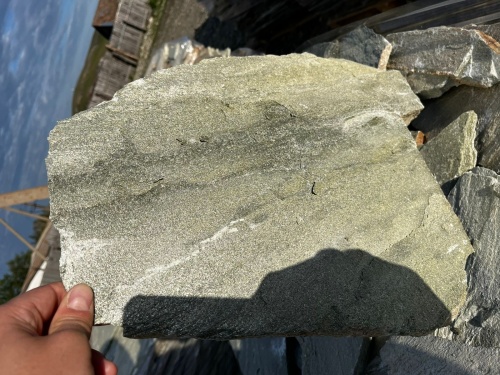 Плитняк златолит зелёный для цоколя, отмостки купить в Обнинску