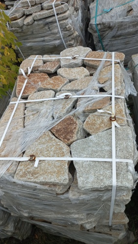 Плитняк галтованный гранитный для ландшафтного дизайна купить в Обнинску