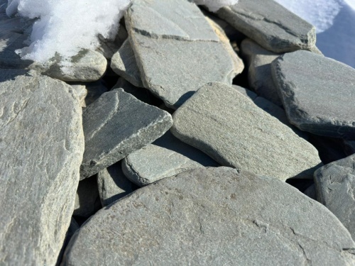 Плитняк златолит зелёный галтованный для цоколя купить в Обнинску