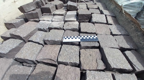 Лемезит колотая брусчатка 10 * 10 см. для парковки купить в Обнинску